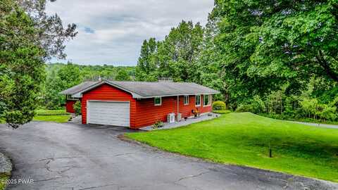 15 Rose Land Drive, Honesdale, PA 18431