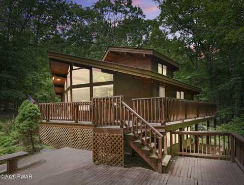10 Cove Point Circle, Lakeville, PA 18438