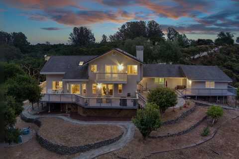 1650 Andreas Estates PL, Royal Oaks, CA 95076