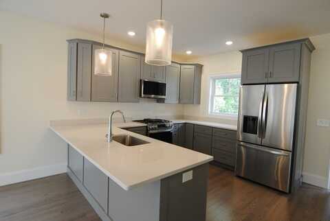 1 Scout Lane, Nashua, NH 03062