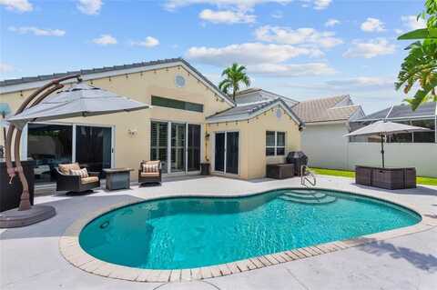 7904 Travlers Tree Dr, Boca Raton, FL 33433