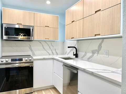 2850 NE 14TH STREET, Pompano Beach, FL 33062