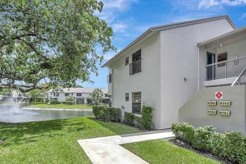 4746 NW 22nd St, Coconut Creek, FL 33063