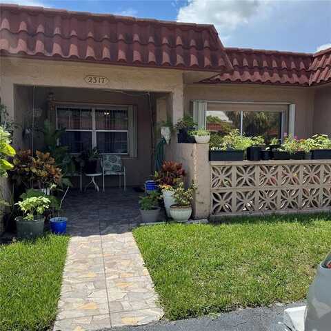 2317 SW 81st Ter, North Lauderdale, FL 33068