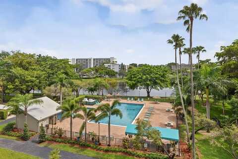 2205 S Cypress Bend Dr, Pompano Beach, FL 33069