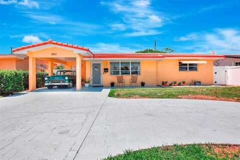 8501 NW 11th Ct, Pembroke Pines, FL 33024