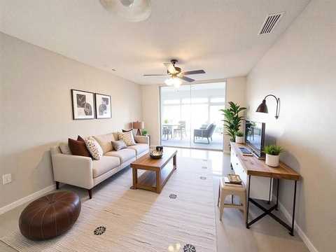 8950 Sunrise Lakes Blvd, Sunrise, FL 33322
