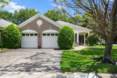 1 Silverspring Drive, Lakewood, NJ 08701