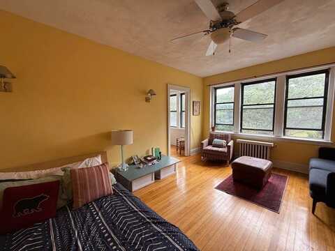 145 Englewood Avenue 31, Boston, MA 02135