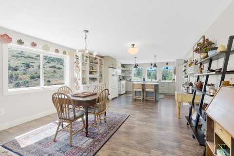1310 Sleeping Child Road, Hamilton, MT 59840