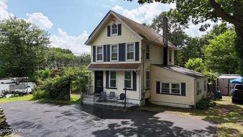 636 Holmdel Road, Hazlet, NJ 07730