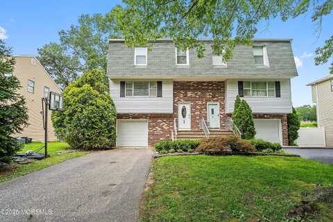 28 Dortmunder Drive, Englishtown, NJ 07726