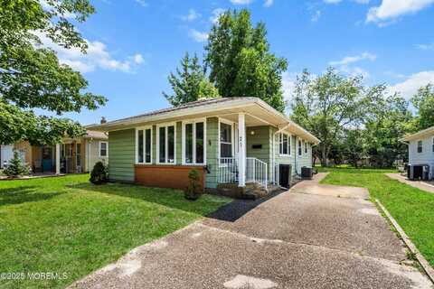 21 Christiansted Street, Toms River, NJ 08757