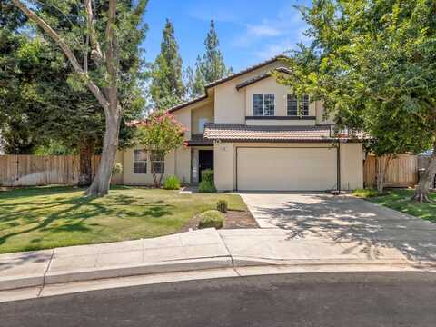 49 Carolina Avenue, Clovis, CA 93611