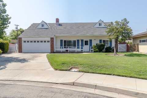 1136 2nd Street, Clovis, CA 93612