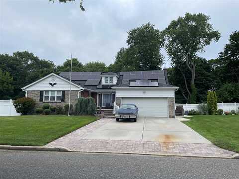 267 N. Poplar Street, Massapequa, NY 11758