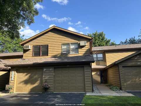1140 MANOR Drive, NEENAH, WI 54956
