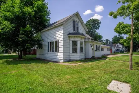 1321 2nd Street W, Menomonie, WI 54751