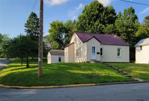 1203 13th Avenue E, Menomonie, WI 54751