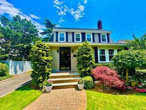 987 E Prospect Street, Woodmere, NY 11598