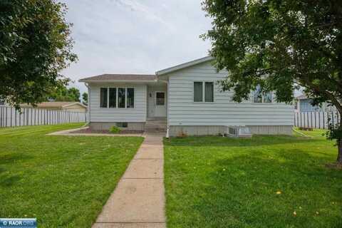 408 Seville Ave, Buhl, MN 55713