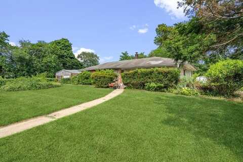180 Baiting Place Road, Farmingdale, NY 11735