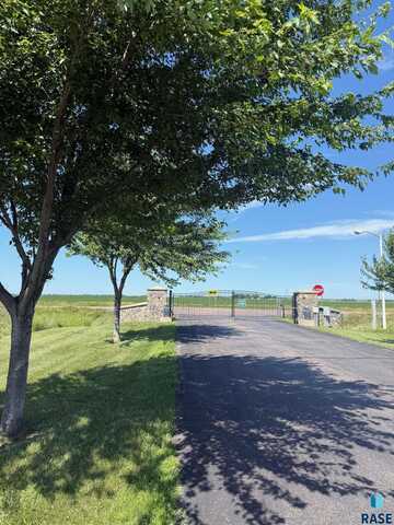 48002 Trading Post Rd, Sioux Falls, SD 57108