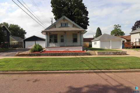 616 W 24th St, Sioux Falls, SD 57105