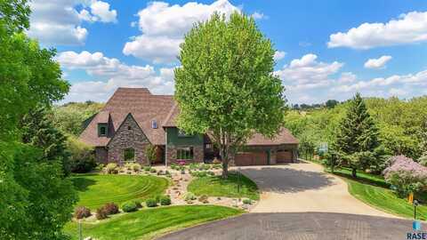 1705 N Deer Hollow Cir, Sioux Falls, SD 57110