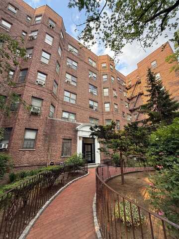 61-41 Saunders Street, Rego Park, NY 11374