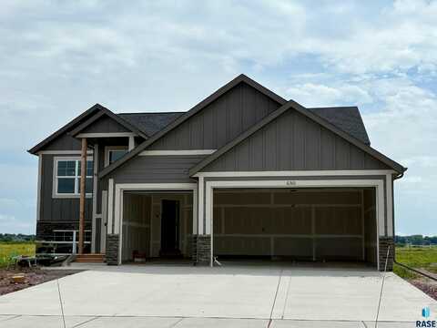 6301 W Valentine St, Sioux Falls, SD 57107
