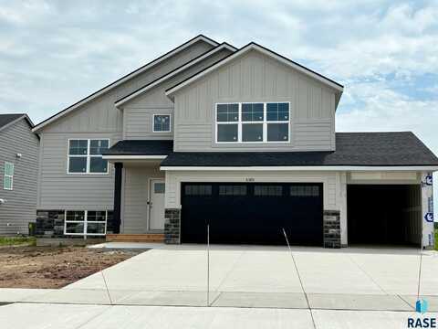 6305 W Valentine St, Sioux Falls, SD 57107
