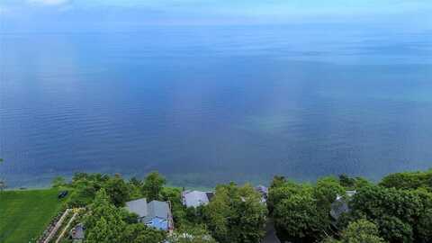 58 Hillcrest Drive, Baiting Hollow, NY 11933