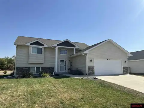 2007 Pratt Circle, Saint Peter, MN 56082