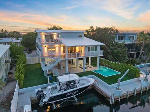 215 Wildwood Circle, Key Largo, FL 33037