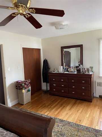 81-46 266 Street, Glen Oaks, NY 11004
