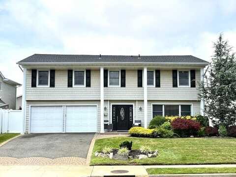 3276 Jason Drive, Bellmore, NY 11710