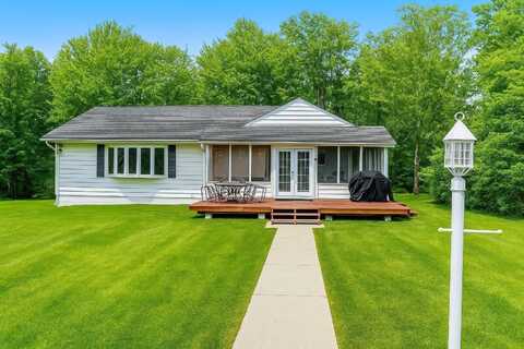 718 Milton Turnpike, Lloyd, NY 12528