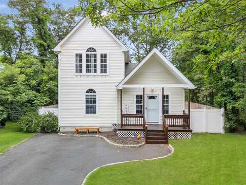 125 Middle Country Road, Ridge, NY 11961