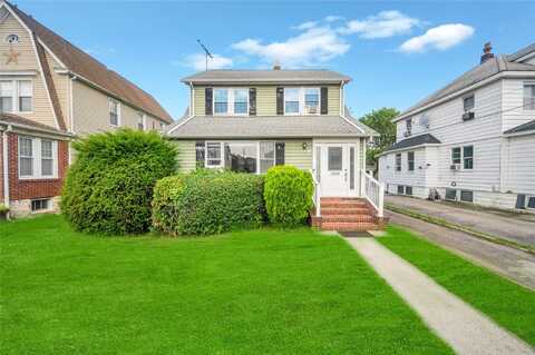73 Bismark Avenue, Valley Stream, NY 11581