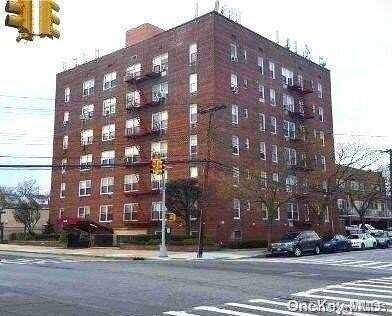 222-89 Braddock Avenue, Bellerose, NY 11426