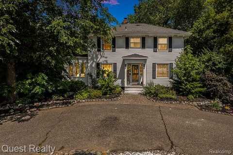 2577 John R Road, Rochester Hills, MI 48307