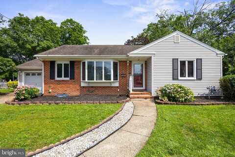 8 SURREY COURT, CHERRY HILL, NJ 08034