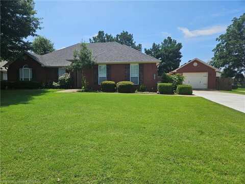 2301 Joyce DR, Lavaca, AR 72941