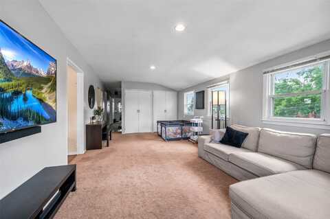 43-11 220th Pl, Bayside, NY 11361
