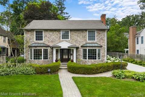 639 N Glenhurst Drive, Birmingham, MI 48009
