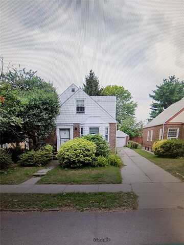 67-16 147 Street, Flushing, NY 11367