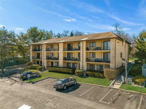 5 Omni Parc Drive, Nanuet, NY 10954