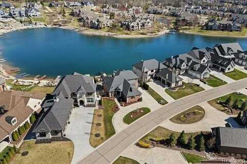8353 PIER POINT Court, South Lyon, MI 48178