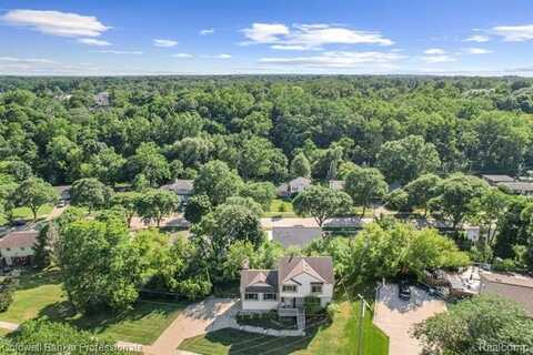 24143 Farmington Road, Farmington, MI 48336